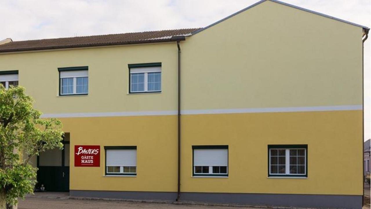 Bauers Gaestehaus Obersiebenbrunn Exteriör bild